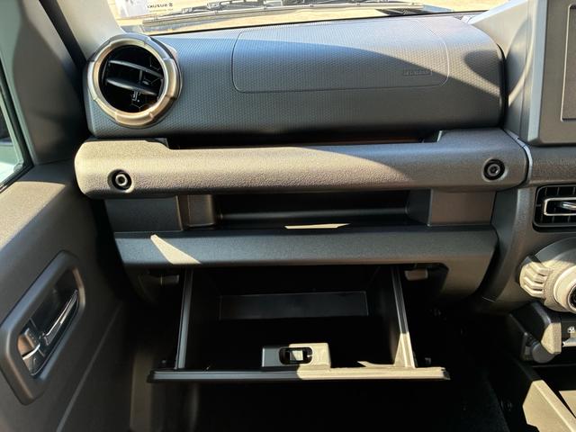 ジムニー XC 届出済未使用車 4WD オートクルーズコントロール シートヒーター LEDヘッドライト オートマチックハイビーム スマートキー 純正AW(34枚目)