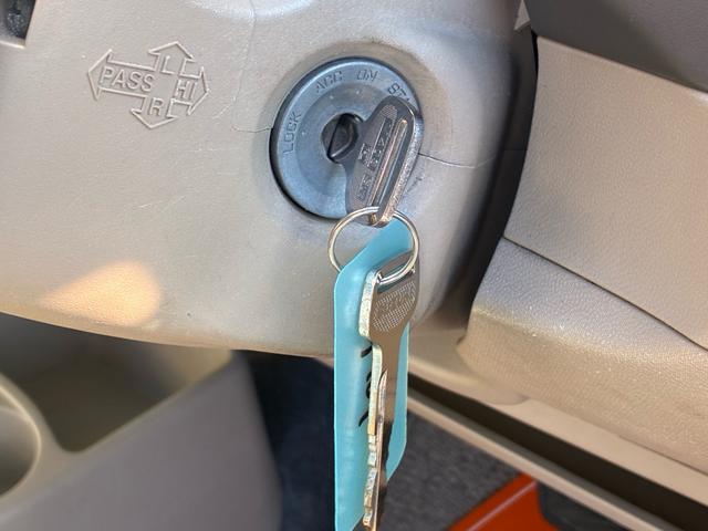 アルト G ワンオーナー 禁煙車 盗難防止システム 衝突安全ボディ 電動格納ミラー エアコン パワーステアリング パワーウィンドウ フロアマット CD 電源ソケット(34枚目)