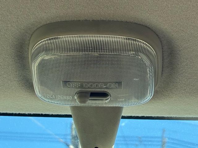 アルト G ワンオーナー 禁煙車 盗難防止システム 衝突安全ボディ 電動格納ミラー エアコン パワーステアリング パワーウィンドウ フロアマット CD 電源ソケット(48枚目)