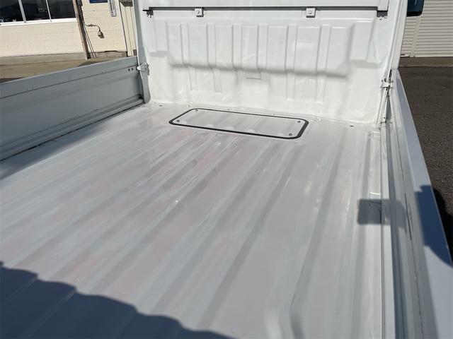 キャリイトラック KCエアコン・パワステ ワンオーナー 禁煙車 2WD 5MT エアコン パワーステアリング 運転席エアバッグ 助手席エアバッグ(12枚目)