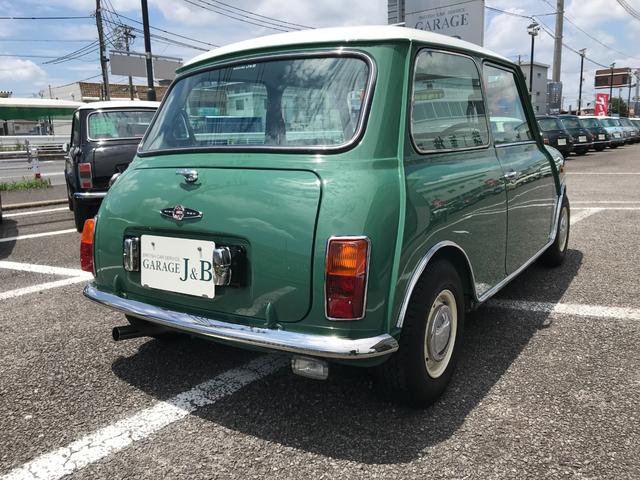 ＭＩＮＩ 　１．３ｉ　４速マニュアルシフト　同色ＮＥＷペイント　ＮＥＷルーフライナー　オーバーフェンダーレスＭｋ－ＩＩ仕様　センターメーター　１０インチホイール　前後Ｈｉ－Ｌｏキット　１年保証（8枚目）