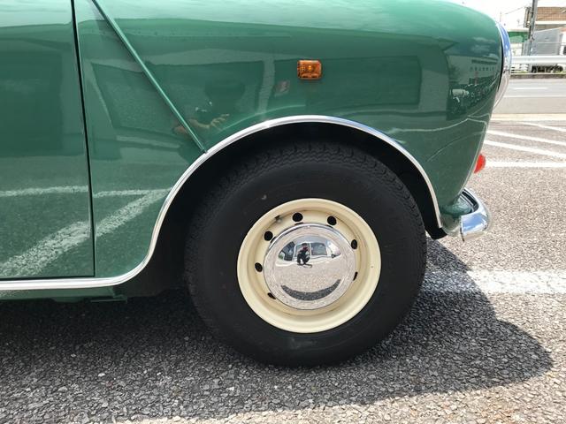 ＭＩＮＩ 　１．３ｉ　４速マニュアルシフト　同色ＮＥＷペイント　ＮＥＷルーフライナー　オーバーフェンダーレスＭｋ－ＩＩ仕様　センターメーター　１０インチホイール　前後Ｈｉ－Ｌｏキット　１年保証（24枚目）