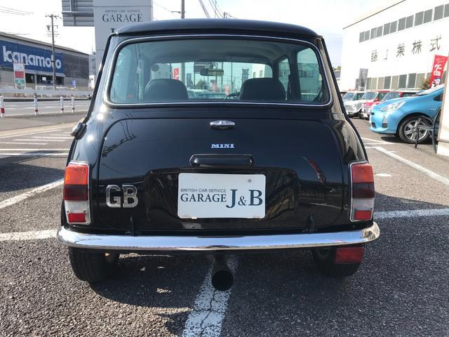 ＭＩＮＩ メイフェア　４速マニュアルシフト　内外装ポールスミス仕様　色替ブラック　ルーフライナー張替済　バルタンステンレスセンターマフラー　前後Ｈｉ－Ｌｏキット　１年保証（3枚目）