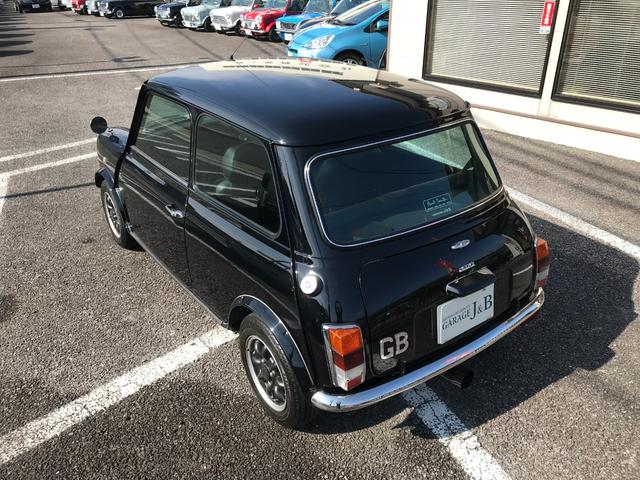 ＭＩＮＩ メイフェア　４速マニュアルシフト　内外装ポールスミス仕様　色替ブラック　ルーフライナー張替済　バルタンステンレスセンターマフラー　前後Ｈｉ－Ｌｏキット　１年保証（15枚目）