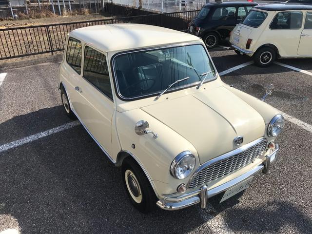 ＭＩＮＩ メイフェア１．３ｉＡＵＴＯ　４速ＡＴ　オースチンＭｋ－Ｉ仕様　オーバーフェンダーレス１０インチ　センターメーター＆タコメーター　センターキー　前後Ｈｉ－Ｌｏキット　１年保証（12枚目）