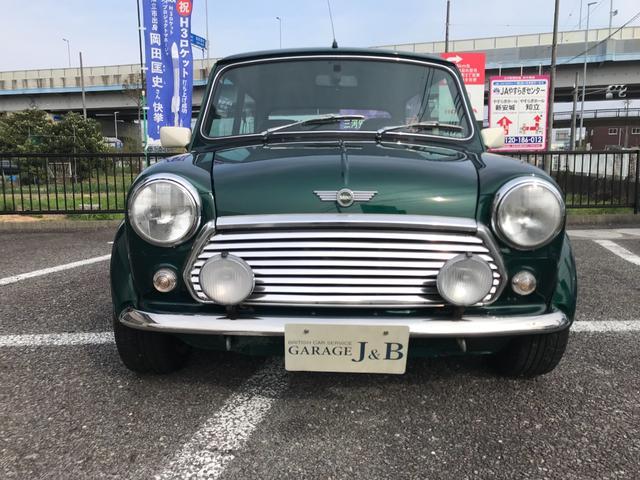 ＭＩＮＩ クーパー　スポーツパックリミテッド　４速マニュアルシフト　同色ＮＥＷペイント　ＮＥＷウッドパネル　ルーフライナー張替済　バルタンステンレスセンターマフラー　前後Ｈｉ－Ｌｏキット　１年保証（2枚目）