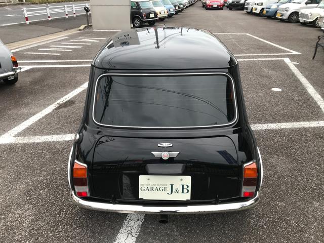 ＭＩＮＩ 　１．３ｉ　４速マニュアルシフト　センターメーター　吊り下げクーラー　スピードスター１０インチアルミ　前後Ｈｉ－Ｌｏキット　センターマフラー　修復歴無し　１年保証（11枚目）