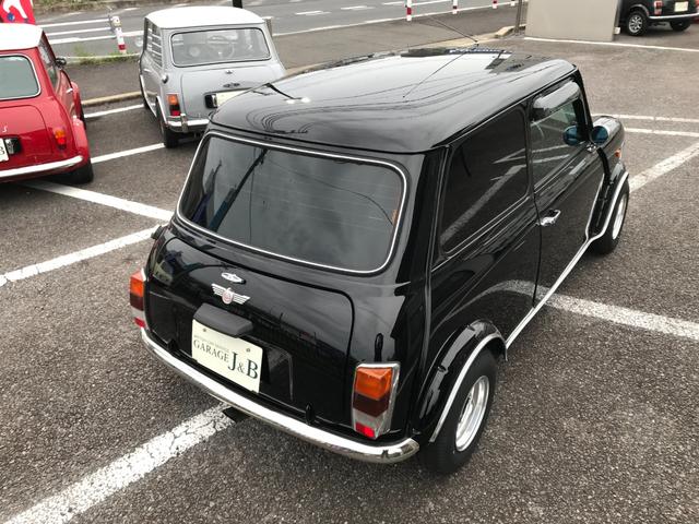ＭＩＮＩ 　１．３ｉ　４速マニュアルシフト　センターメーター　吊り下げクーラー　スピードスター１０インチアルミ　前後Ｈｉ－Ｌｏキット　センターマフラー　修復歴無し　１年保証（14枚目）