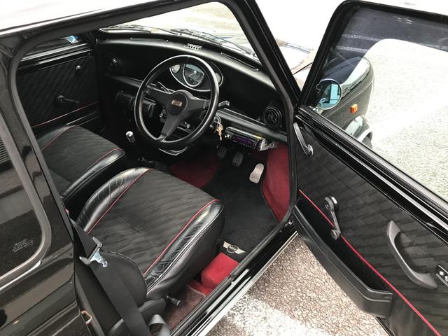 ＭＩＮＩ 　１．３ｉ　４速マニュアルシフト　センターメーター　吊り下げクーラー　スピードスター１０インチアルミ　前後Ｈｉ－Ｌｏキット　センターマフラー　修復歴無し　１年保証（21枚目）