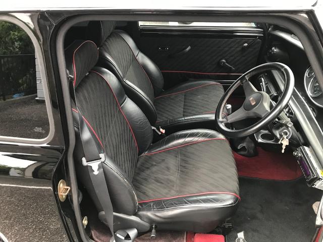 ＭＩＮＩ 　１．３ｉ　４速マニュアルシフト　センターメーター　吊り下げクーラー　スピードスター１０インチアルミ　前後Ｈｉ－Ｌｏキット　センターマフラー　修復歴無し　１年保証（23枚目）