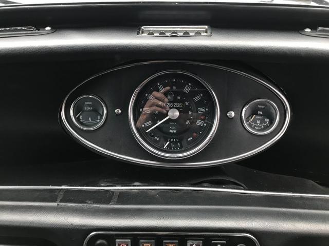 ＭＩＮＩ 　１．３ｉ　４速マニュアルシフト　センターメーター　吊り下げクーラー　スピードスター１０インチアルミ　前後Ｈｉ－Ｌｏキット　センターマフラー　修復歴無し　１年保証（33枚目）