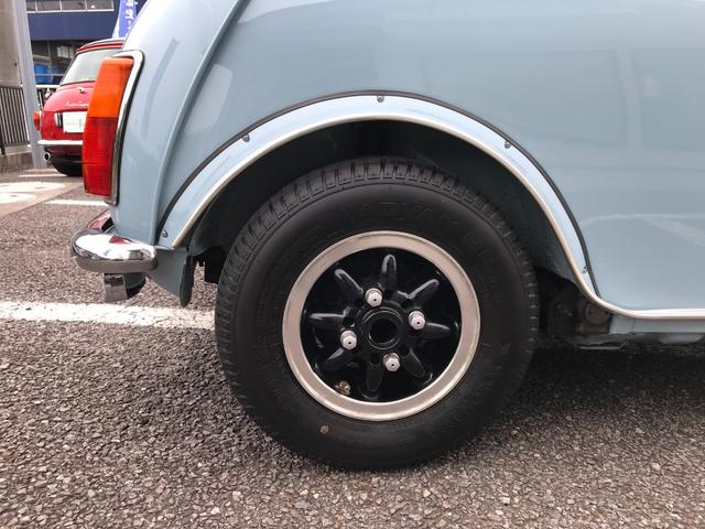 ＭＩＮＩ クーパー１．３　４速マニュアルシフト　純正ＳＵキャブ　色替Ｍｋ－ＩＩ仕様　センターメーター＆タコメーター　吊下げクーラー　ＣＲ１０インチアルミ　前後Ｈｉ－Ｌｏキット　ステンレスマフラー　１年保証（17枚目）