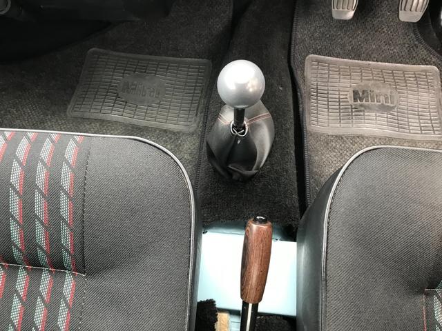 ＭＩＮＩ クーパー１．３　４速マニュアルシフト　純正ＳＵキャブ　色替Ｍｋ－ＩＩ仕様　センターメーター＆タコメーター　吊下げクーラー　ＣＲ１０インチアルミ　前後Ｈｉ－Ｌｏキット　ステンレスマフラー　１年保証（39枚目）