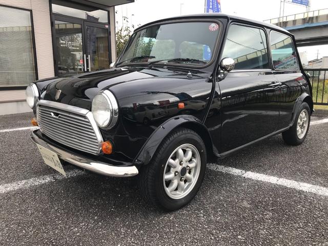 ＭＩＮＩ サーティー　４速マニュアルシフト　３０周年記念限定車　　前後Ｈｉ－Ｌｏキット　ＵＳＢ／ＣＤオーディオ　ＥＴＣ　純正１２インチアルミ　クーラー　クイックシフト　１年保証（7枚目）