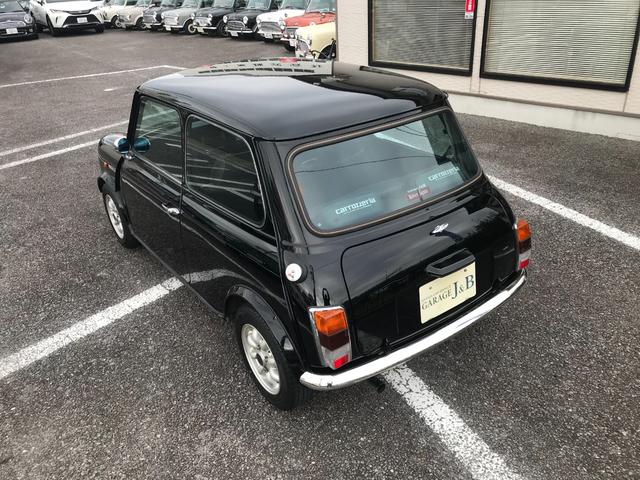 ＭＩＮＩ サーティー　４速マニュアルシフト　３０周年記念限定車　　前後Ｈｉ－Ｌｏキット　ＵＳＢ／ＣＤオーディオ　ＥＴＣ　純正１２インチアルミ　クーラー　クイックシフト　１年保証（14枚目）