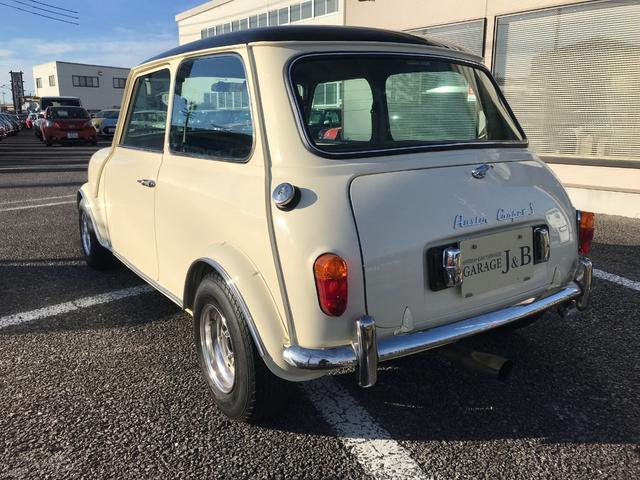 MINI メイフェア 4速マニュアルシフト 同色全塗装済みMk-I仕様 6Jオーバーフェンダー&Sスター10インチアルミ バルタンステンレスセンターマフラー 前後Hi-Loキット ナルディレザーステアリング 1年保証(9枚目)