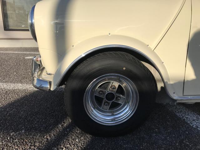 MINI メイフェア 4速マニュアルシフト 同色全塗装済みMk-I仕様 6Jオーバーフェンダー&Sスター10インチアルミ バルタンステンレスセンターマフラー 前後Hi-Loキット ナルディレザーステアリング 1年保証(18枚目)