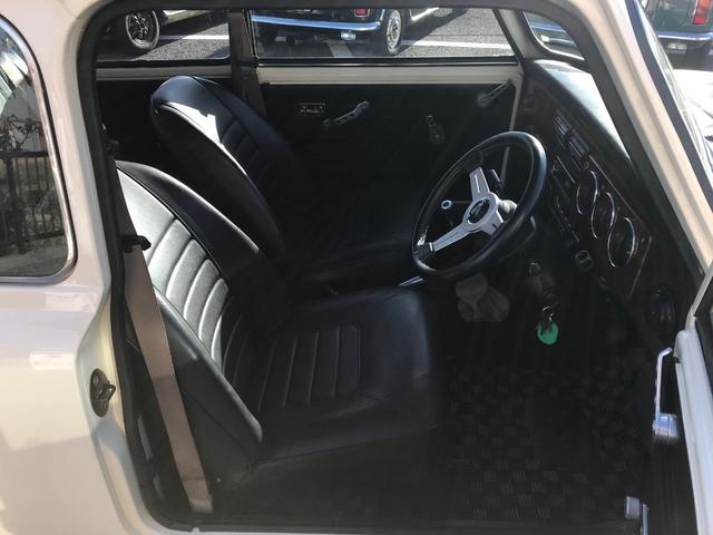 MINI メイフェア 4速マニュアルシフト 同色全塗装済みMk-I仕様 6Jオーバーフェンダー&Sスター10インチアルミ バルタンステンレスセンターマフラー 前後Hi-Loキット ナルディレザーステアリング 1年保証(23枚目)