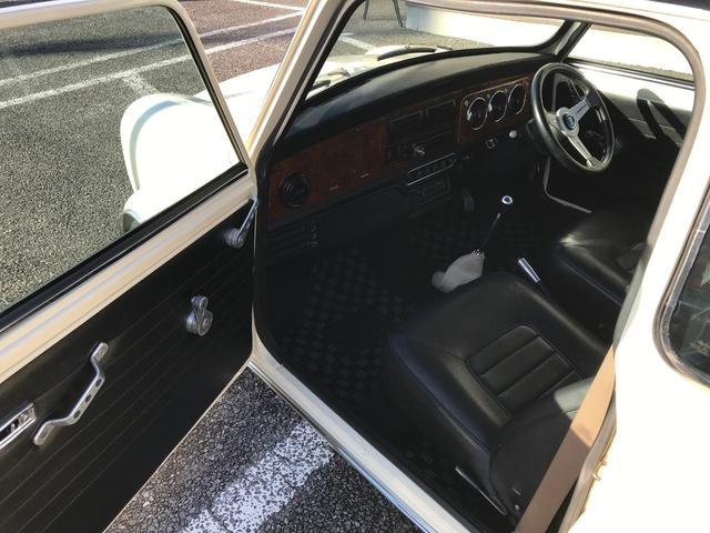 MINI メイフェア 4速マニュアルシフト 同色全塗装済みMk-I仕様 6Jオーバーフェンダー&Sスター10インチアルミ バルタンステンレスセンターマフラー 前後Hi-Loキット ナルディレザーステアリング 1年保証(25枚目)