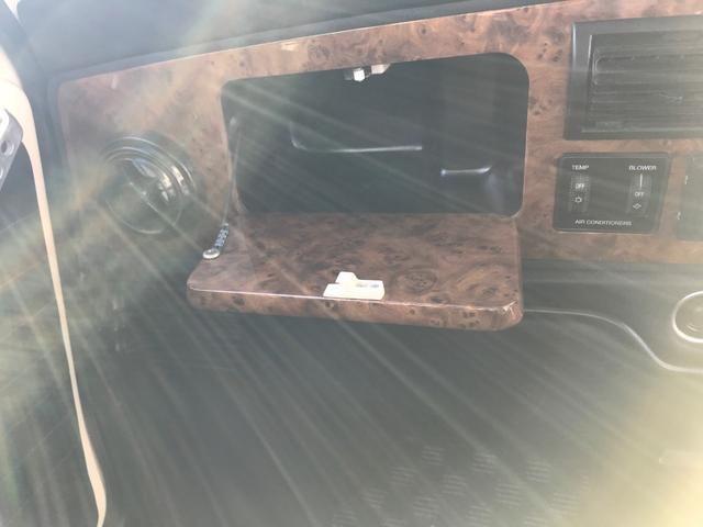 MINI メイフェア 4速マニュアルシフト 同色全塗装済みMk-I仕様 6Jオーバーフェンダー&Sスター10インチアルミ バルタンステンレスセンターマフラー 前後Hi-Loキット ナルディレザーステアリング 1年保証(36枚目)