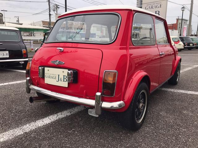 ＭＩＮＩ 　１．３ツインキャブ並行　４速マニュアルシフト　センターメーター　レザーシート　前後Ｈｉ－Ｌｏキット　ＣＲ１２インチアルミ　１年保証（8枚目）