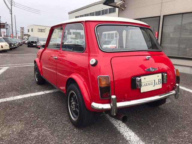 ＭＩＮＩ 　１．３ツインキャブ並行　４速マニュアルシフト　センターメーター　レザーシート　前後Ｈｉ－Ｌｏキット　ＣＲ１２インチアルミ　１年保証（9枚目）