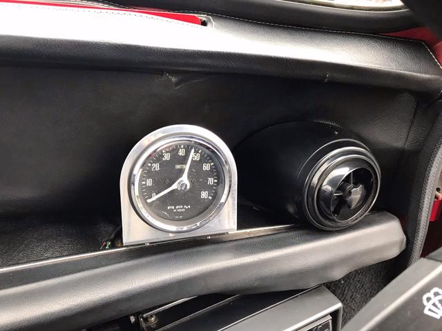 ＭＩＮＩ 　１．３ツインキャブ並行　４速マニュアルシフト　センターメーター　レザーシート　前後Ｈｉ－Ｌｏキット　ＣＲ１２インチアルミ　１年保証（33枚目）