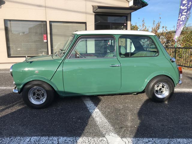 MINI クーパー 4速マニュアルシフト センターメーター&ウッドパネル モトリタウッドステアリング スピードスター10インチアルミ 1年保証(5枚目)