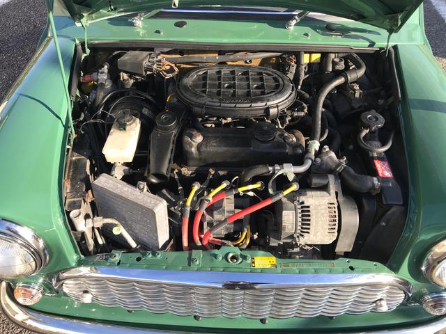 MINI クーパー 4速マニュアルシフト センターメーター&ウッドパネル モトリタウッドステアリング スピードスター10インチアルミ 1年保証(39枚目)