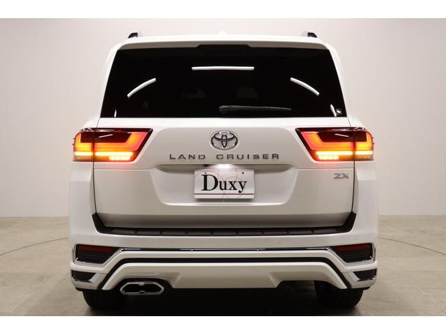TOYOTA LAND CRUISER ZX | 2024 | PEARL | 4530 km | details