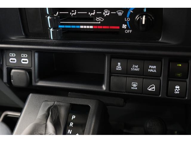 ランドクルーザー７０ ＡＸ　丸目ＬＥＤヘッドライト　電動デフロック　バックモニター内蔵自動防眩ミラー　純正１６インチアルミホイール　デュアルモードオートマチックロッキングハブ　アルミ製サイドステップ　トヨタセーフティセンス搭載（60枚目）
