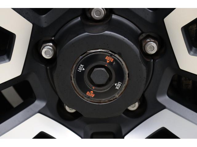 ランドクルーザー７０ ＡＸ　丸目ＬＥＤヘッドライト　電動デフロック　バックモニター内蔵自動防眩ミラー　純正１６インチアルミ　デュアルモードオートマチックロッキングハブ　アルミ製サイドステップ　トヨタセーフティセンス搭載　ＥＴＣ（21枚目）