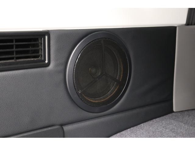 ランドクルーザー７０ ＡＸ　丸目ＬＥＤヘッドライト　電動デフロック　バックモニター内蔵自動防眩ミラー　純正１６インチアルミ　デュアルモードオートマチックロッキングハブ　アルミ製サイドステップ　トヨタセーフティセンス搭載　ＥＴＣ（32枚目）
