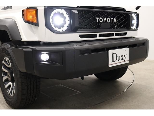 ランドクルーザー７０ ＡＸ　丸目ＬＥＤヘッドライト　電動デフロック　バックモニター内蔵自動防眩ミラー　純正１６インチアルミ　デュアルモードオートマチックロッキングハブ　アルミ製サイドステップ　トヨタセーフティセンス搭載　ＥＴＣ（39枚目）