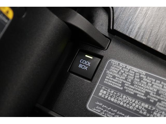 ランドクルーザー ＧＲスポーツ　ＪＢＬサウンド　ＣＯＯＬＢＯＸ　空気圧警報システム　電動デフロック　１２．３インチＴ－ＣｏｎｎｅｃｔＳＤナビ　ムーンルーフ　ルーフレール　パノラミックビューモニター　ブラインドスポットモニター（9枚目）