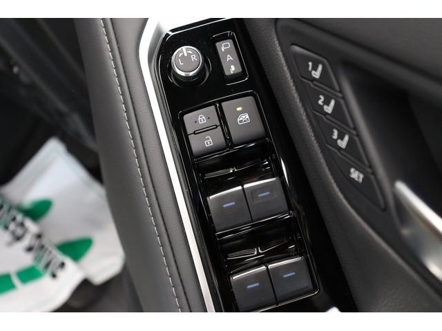ランドクルーザー ＧＲスポーツ　ＪＢＬサウンド　ＣＯＯＬＢＯＸ　空気圧警報システム　電動デフロック　１２．３インチＴ－ＣｏｎｎｅｃｔＳＤナビ　ムーンルーフ　ルーフレール　パノラミックビューモニター　ブラインドスポットモニター（72枚目）