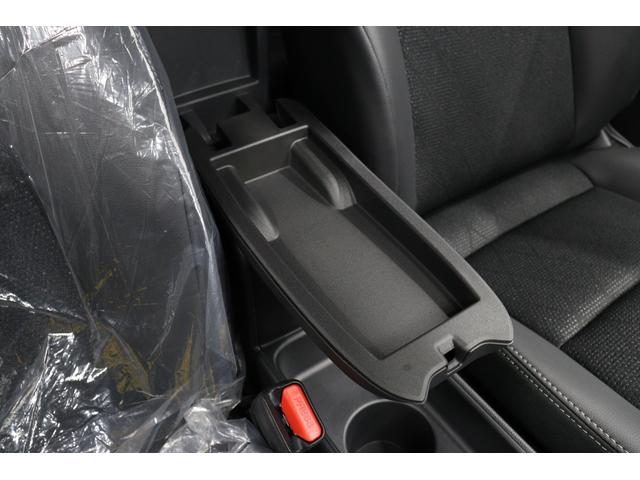 ヤリスクロス ハイブリッドＺ　ウルバーノ　特別仕様車　トヨタチームメイト　ＡＣ１００Ｖ／１５００Ｗコンセント　ハンズフリーパワーバックドア　パノラミックビューモニター　ブラインドスポットモニター　シートヒーター　ＨＤＭＩ　ＥＴＣ２．０（57枚目）