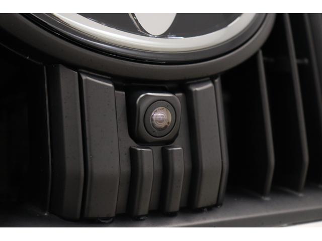 ランドクルーザープラド ＴＸ　Ｌパッケージ　マットブラックエディション　最終特別仕様車　寒冷地　ベージュレザー　メーカーナビ＆プラドスーパーライブサウンド　全周囲モニター　ブラインドスポットモニター　ムーンルーフ　ブラックルーフレール　シートヒーター＆ベンチレーション（5枚目）