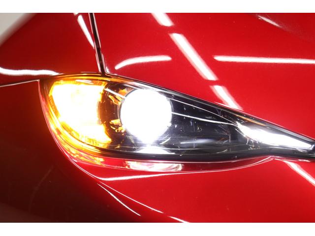 ロードスター  純正ナビ バックカメラ シートヒーター CD/DVDデッキ LEDヘッドランプ バレンティテールランプ 2本出しマフラー リヤスポイラー LEDアクセサリーランプ ソウルレッドクリスタルシャイン(23枚目)