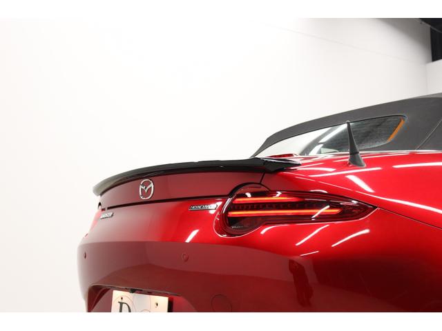 ロードスター  純正ナビ バックカメラ シートヒーター CD/DVDデッキ LEDヘッドランプ バレンティテールランプ 2本出しマフラー リヤスポイラー LEDアクセサリーランプ ソウルレッドクリスタルシャイン(34枚目)