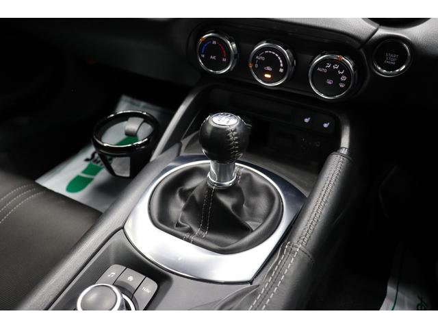 ロードスター  純正ナビ バックカメラ シートヒーター CD/DVDデッキ LEDヘッドランプ バレンティテールランプ 2本出しマフラー リヤスポイラー LEDアクセサリーランプ ソウルレッドクリスタルシャイン(56枚目)