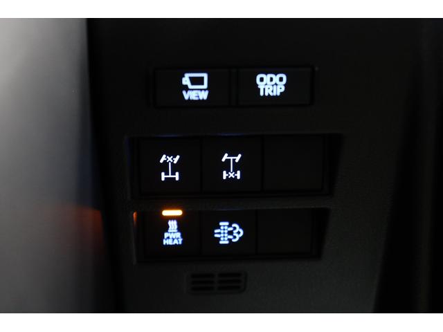 ランドクルーザー GRスポーツ ディーゼルターボ 登録済未使用車 寒冷地 電動デフロック クールBOX ムーンルーフ ルーフレール 全周囲モニター BSM HUD シートメモリー付パワーシート シートヒーター&ベンチレーション(7枚目)