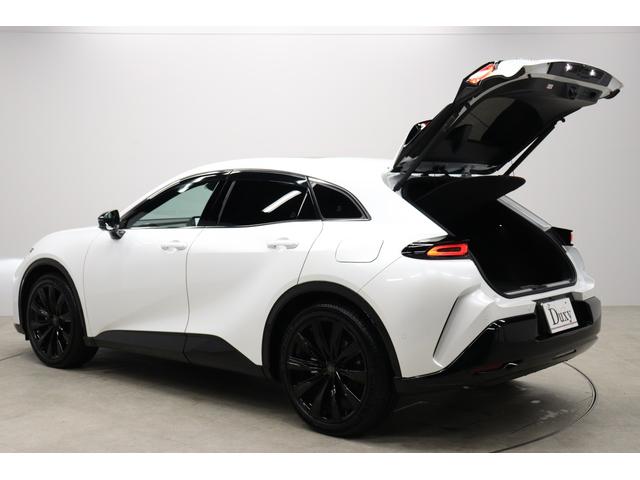 クラウンスポーツ Z パノラマルーフ ハンズフリー電動リアドア ドライブレコーダー機能付きデジタルミラー 置くだけ充電 HUD 12.3インチディスプレイオーディオ パノラミックビューモニター ブラインドスポットモニター(19枚目)