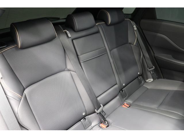 クラウンスポーツ Z パノラマルーフ ハンズフリー電動リアドア ドライブレコーダー機能付きデジタルミラー 置くだけ充電 HUD 12.3インチディスプレイオーディオ パノラミックビューモニター ブラインドスポットモニター(77枚目)