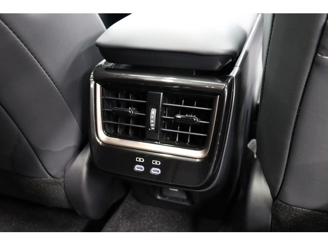 クラウンスポーツ Z パノラマルーフ ハンズフリー電動リアドア ドライブレコーダー機能付きデジタルミラー 置くだけ充電 HUD 12.3インチディスプレイオーディオ パノラミックビューモニター ブラインドスポットモニター(79枚目)