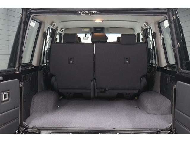 ランドクルーザー70 AX 丸目LEDヘッドライト 純正ナビ 純正ドラレコ 電動デフロック バックモニター内臓自動防眩ミラー 純正16インチアルミホイール ナビ連動バックカメラ アルミ製サイドステップ トヨタセーフティセンス(36枚目)