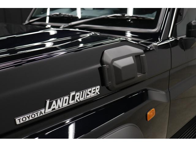 ランドクルーザー70 AX 丸目LEDヘッドライト 純正ナビ 純正ドラレコ 電動デフロック バックモニター内臓自動防眩ミラー 純正16インチアルミホイール ナビ連動バックカメラ アルミ製サイドステップ トヨタセーフティセンス(44枚目)