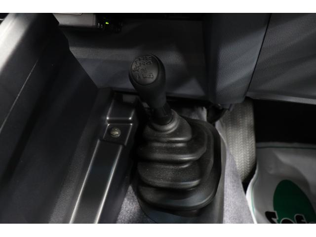 ランドクルーザー70 AX 丸目LEDヘッドライト 純正ナビ 純正ドラレコ 電動デフロック バックモニター内臓自動防眩ミラー 純正16インチアルミホイール ナビ連動バックカメラ アルミ製サイドステップ トヨタセーフティセンス(66枚目)