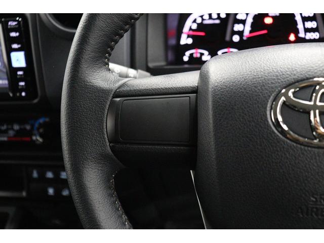 ランドクルーザー70 AX 丸目LEDヘッドライト 純正ナビ 純正ドラレコ 電動デフロック バックモニター内臓自動防眩ミラー 純正16インチアルミホイール ナビ連動バックカメラ アルミ製サイドステップ トヨタセーフティセンス(73枚目)