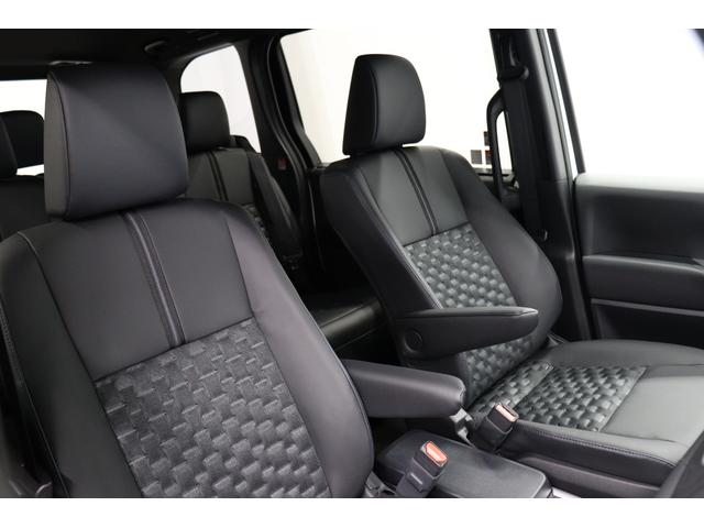 ヴォクシー ハイブリッドS-Z 2025改モデル 10.5型コネクティッドナビ チームメイト 快適High ユニバーサルステップ 全周囲モニター ブラインドスポットモニター デジタルミラー HUD エレクトロシフト 電動バックドア(48枚目)